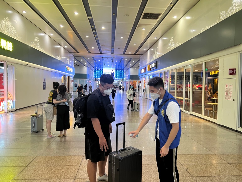 说明: I:\新闻稿、微信公众号\上传资料\2022年7-12月\2022.9.27路桥系迎新新闻稿\迎新新闻稿所用照片\4.JPG